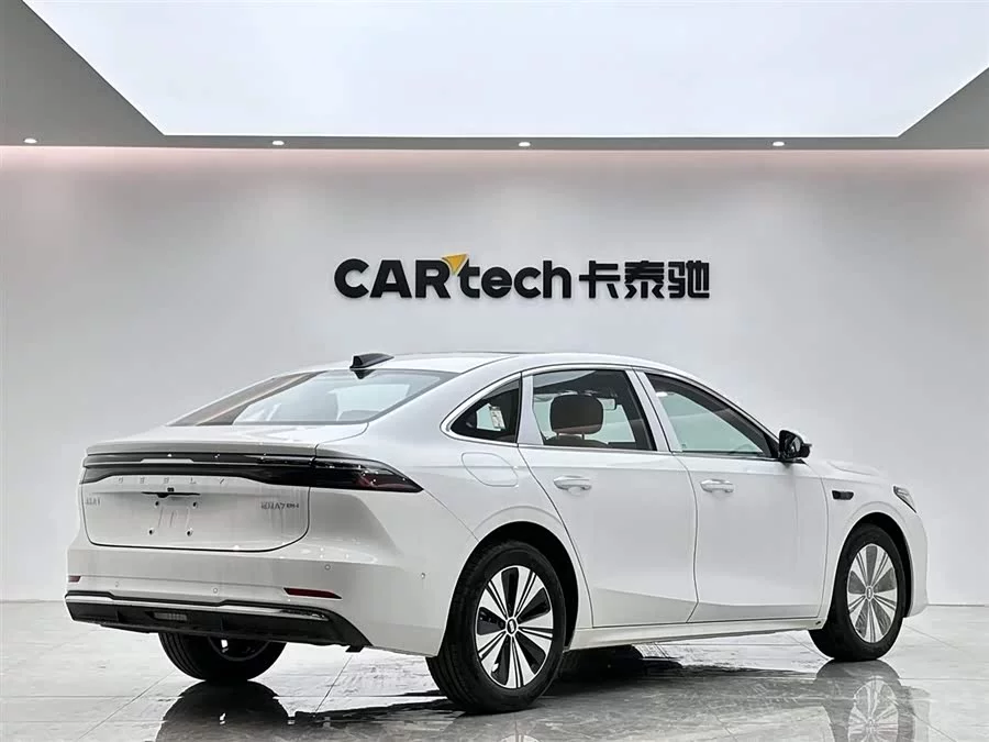 Geely Galaxy A7 EM