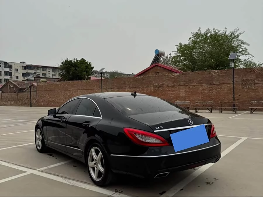 Mercedes Benz CLS