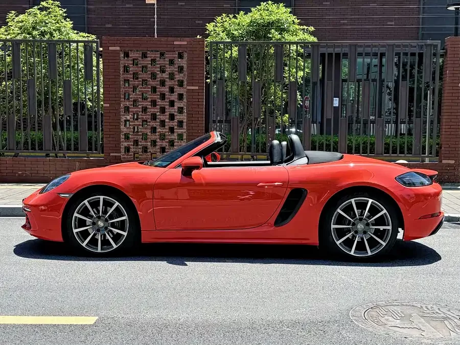 Porsche 718