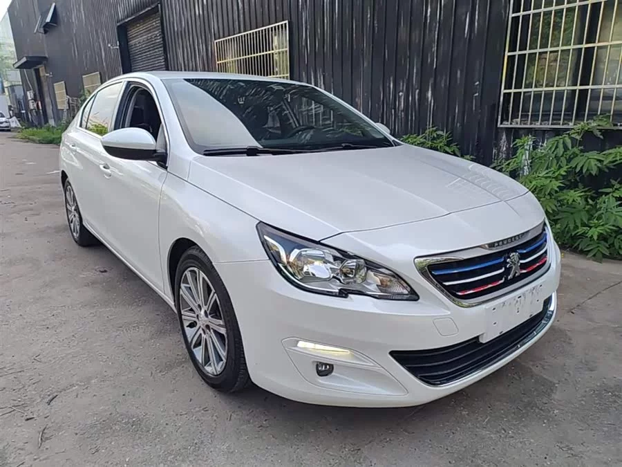 Peugeot 408