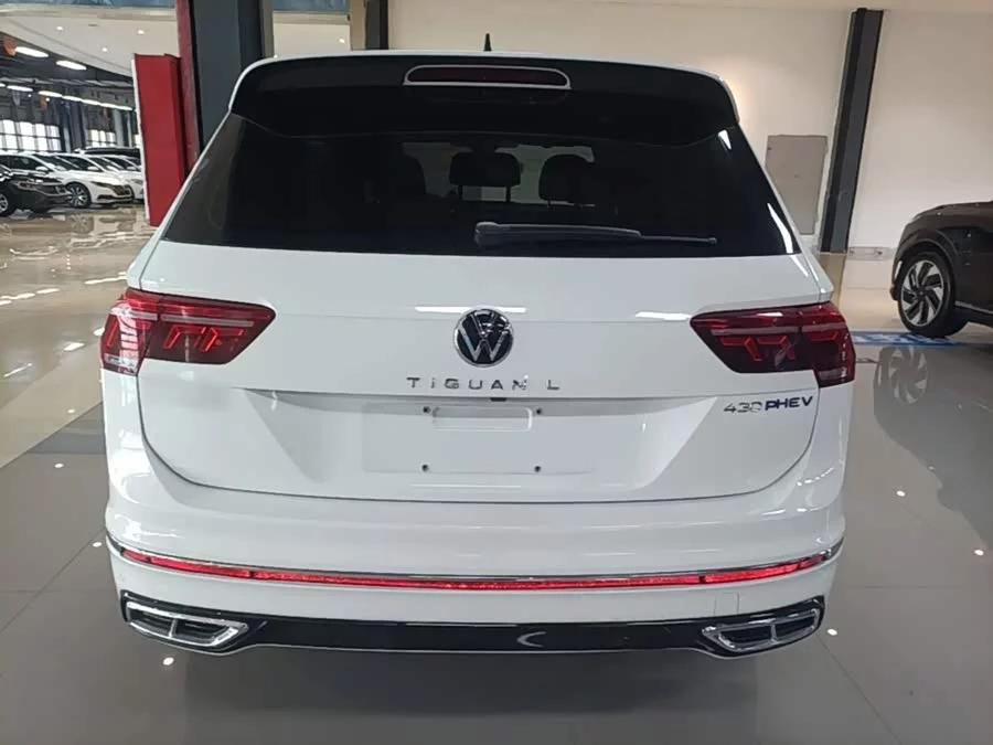 Volkswagen Tiguan L plug-in hybrid