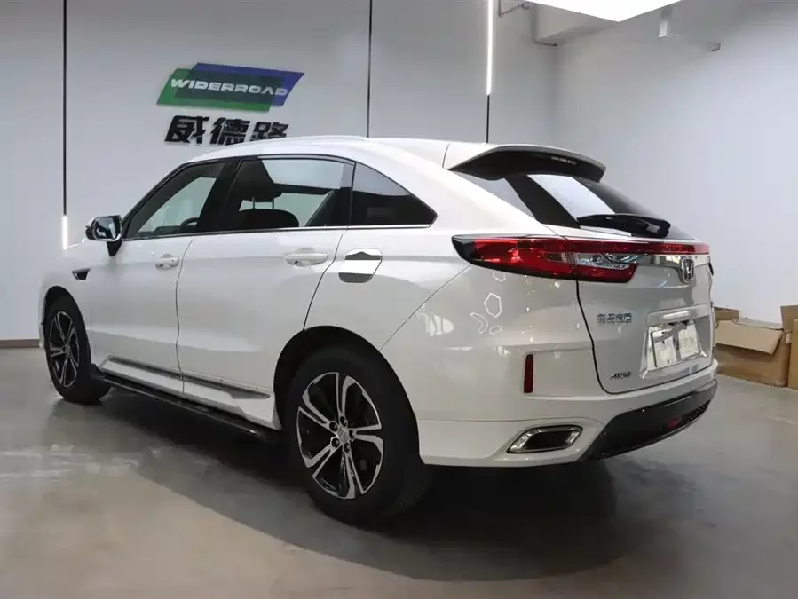 Honda UR-V