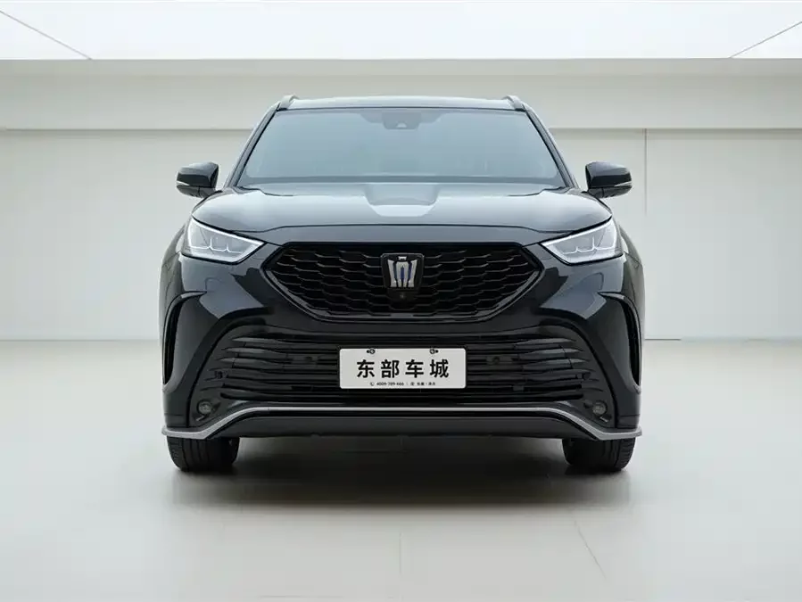 Toyota Crown Land