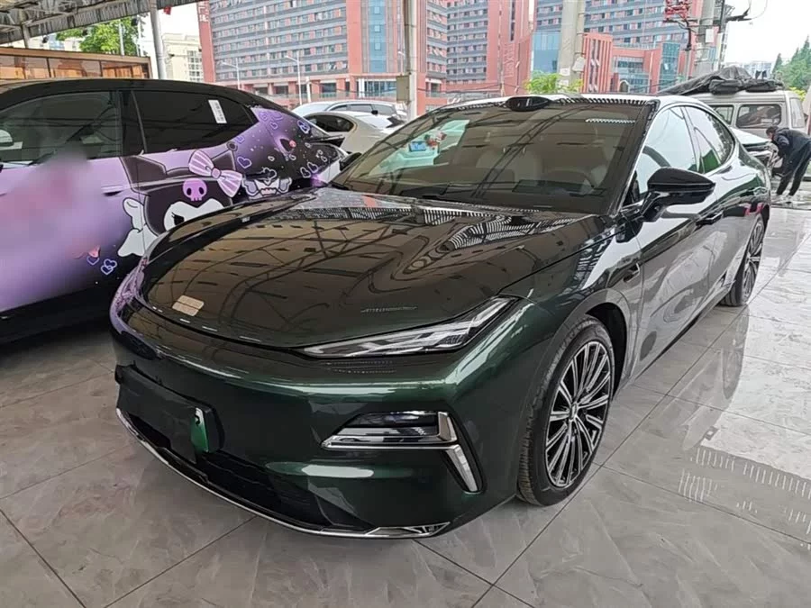 Geely Galaxy Star 8