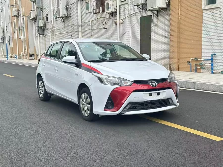 Toyota YARiS L