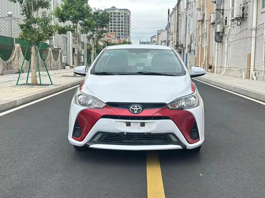 Toyota YARiS L