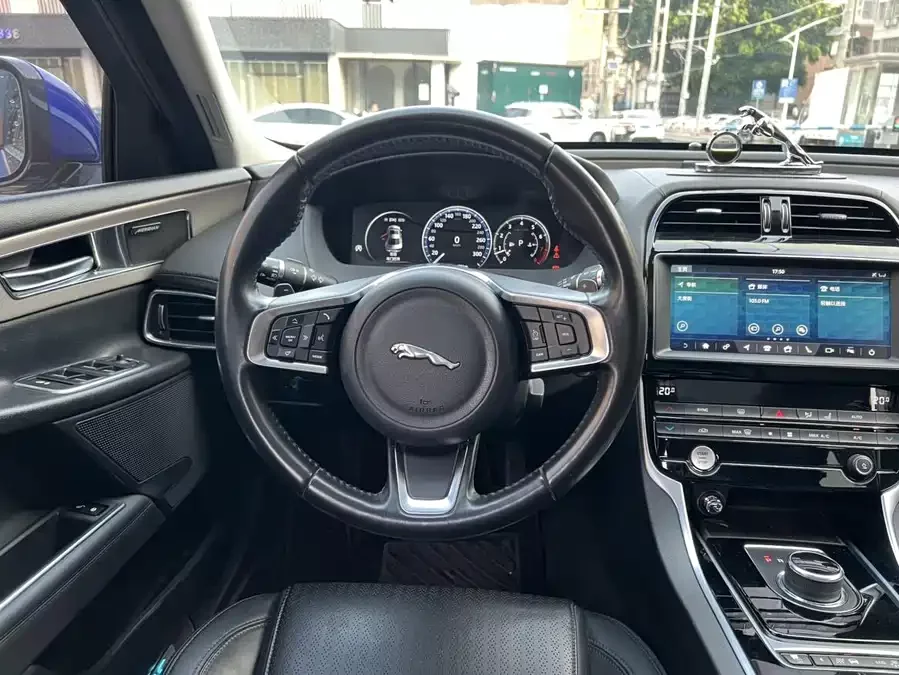 Jaguar XEL