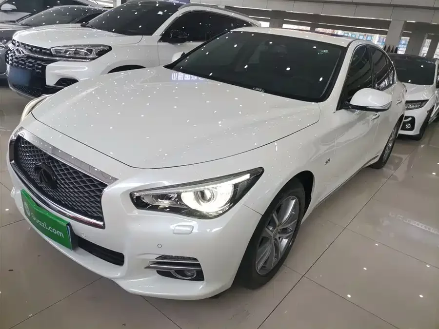 Infiniti Q50L