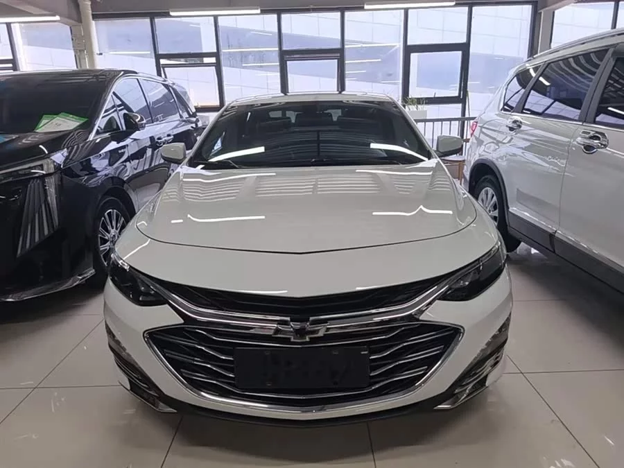 Chevrolet Malibu XL
