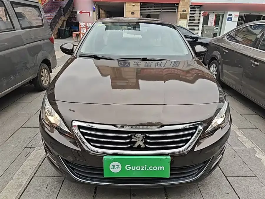 Peugeot 408