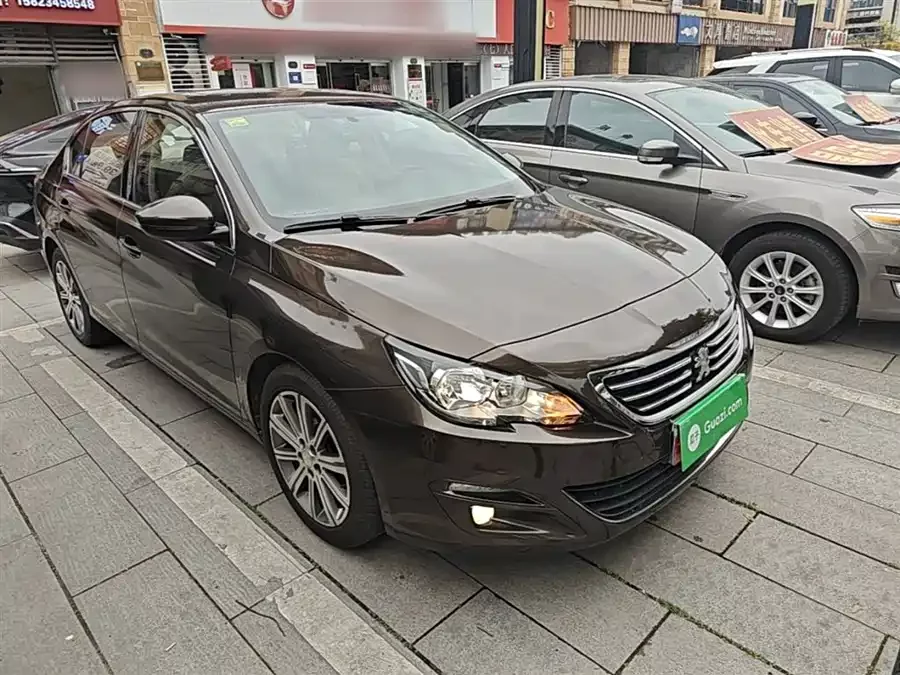 Peugeot 408