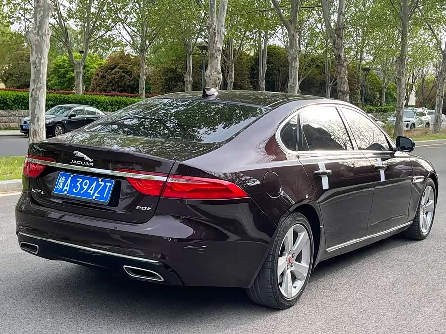 Jaguar XFL