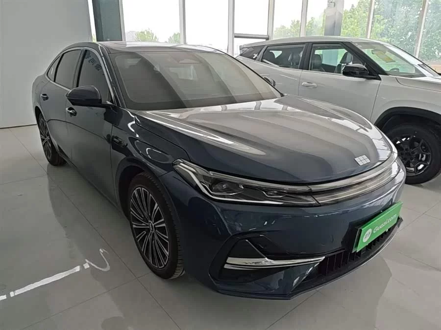 Geely Galaxy A7 EM