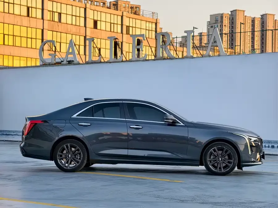 Cadillac CT4