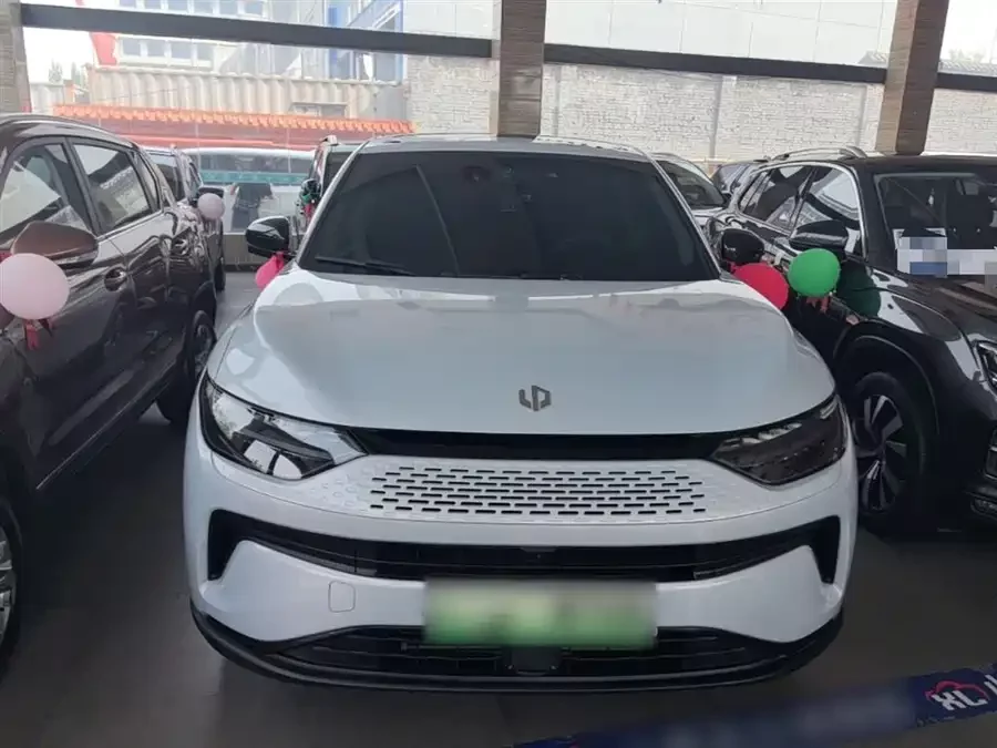 Leapmotor C11