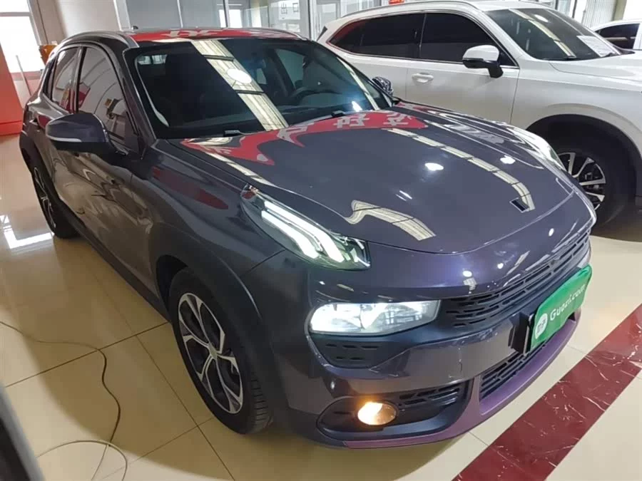 Lynk & Co 02