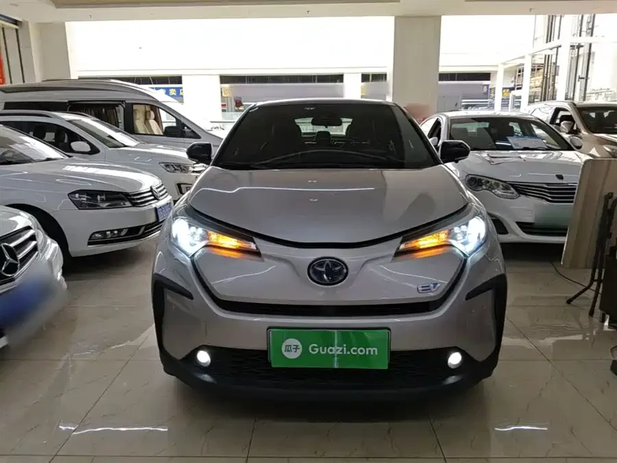 Toyota C-HR EV