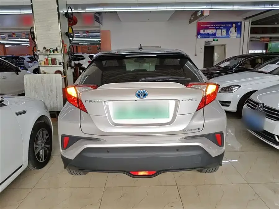 Toyota C-HR EV