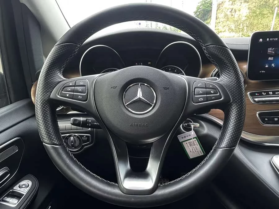 Mercedes Benz Class V