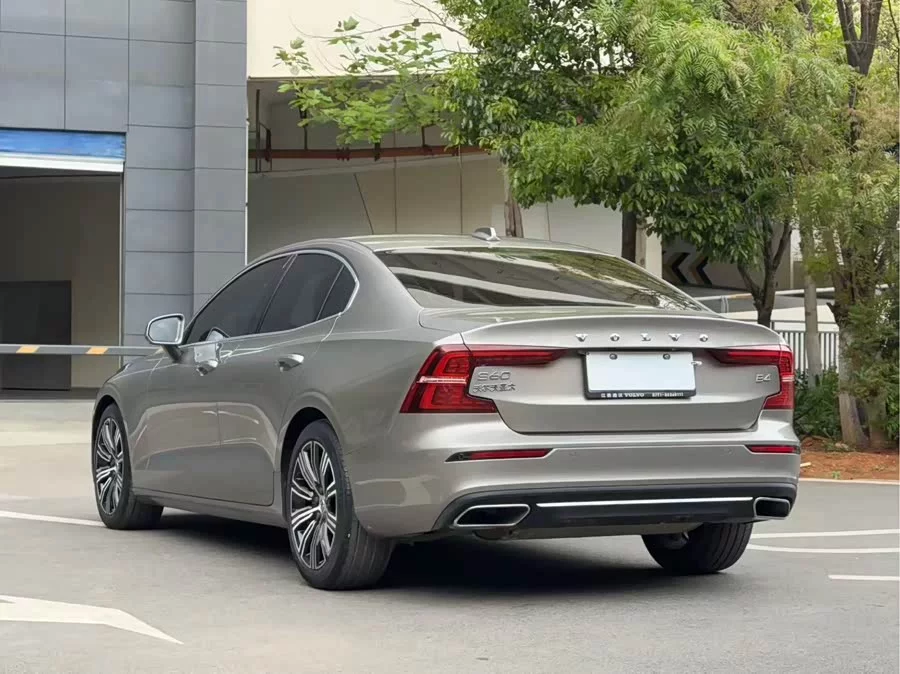 Volvo S60