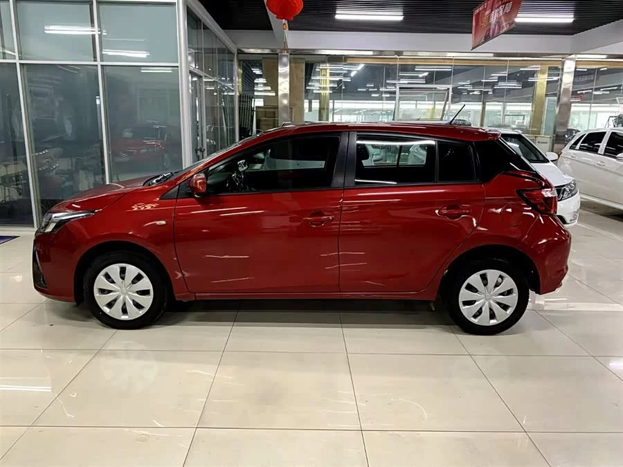 Toyota YARiS L