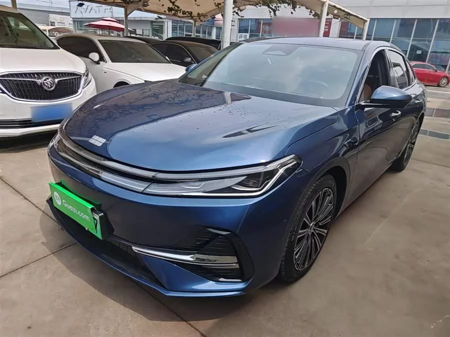 Geely Galaxy A7 EM