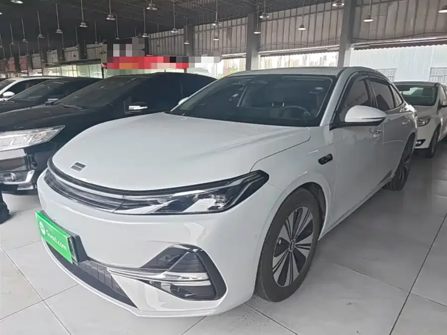 Geely Galaxy A7 EM