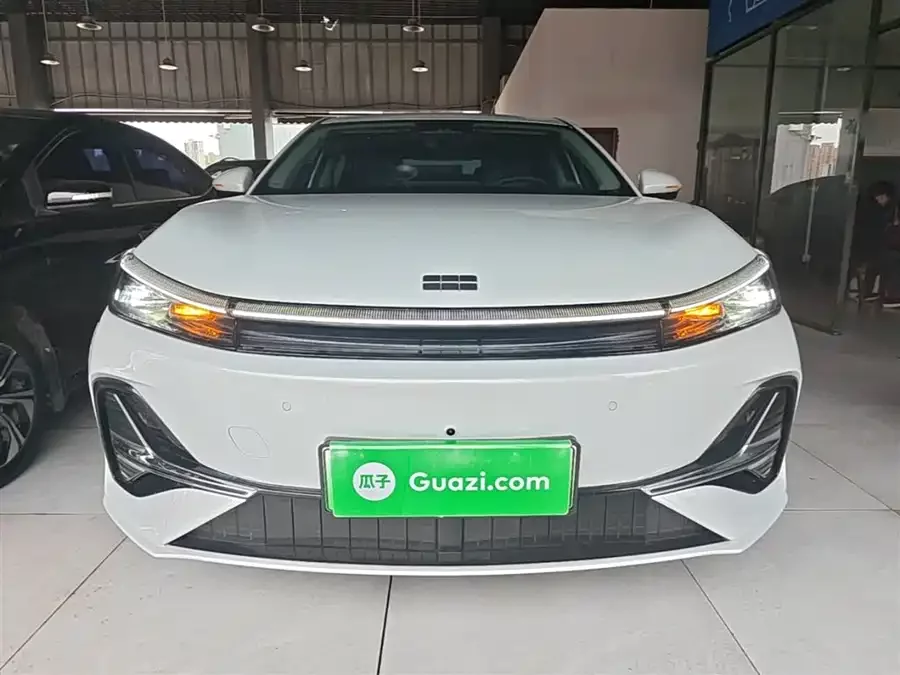 Geely Galaxy A7 EM