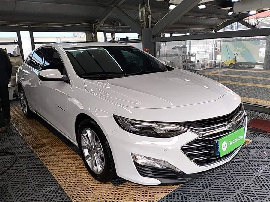 Chevrolet Malibu XL