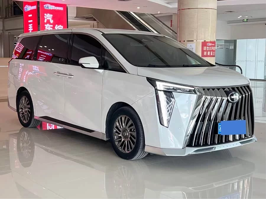 GAC Trumpchi M8