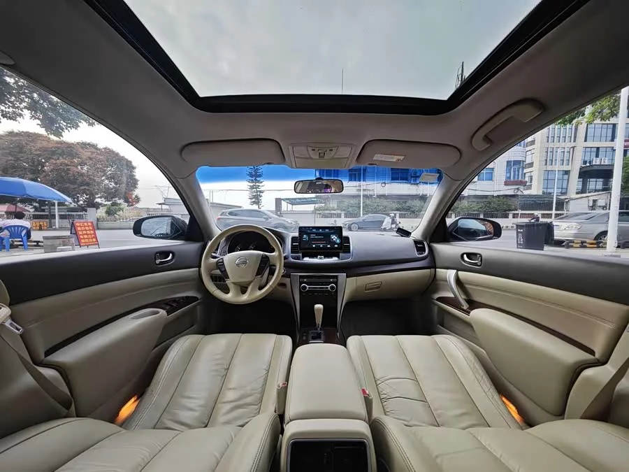 Nissan Teana