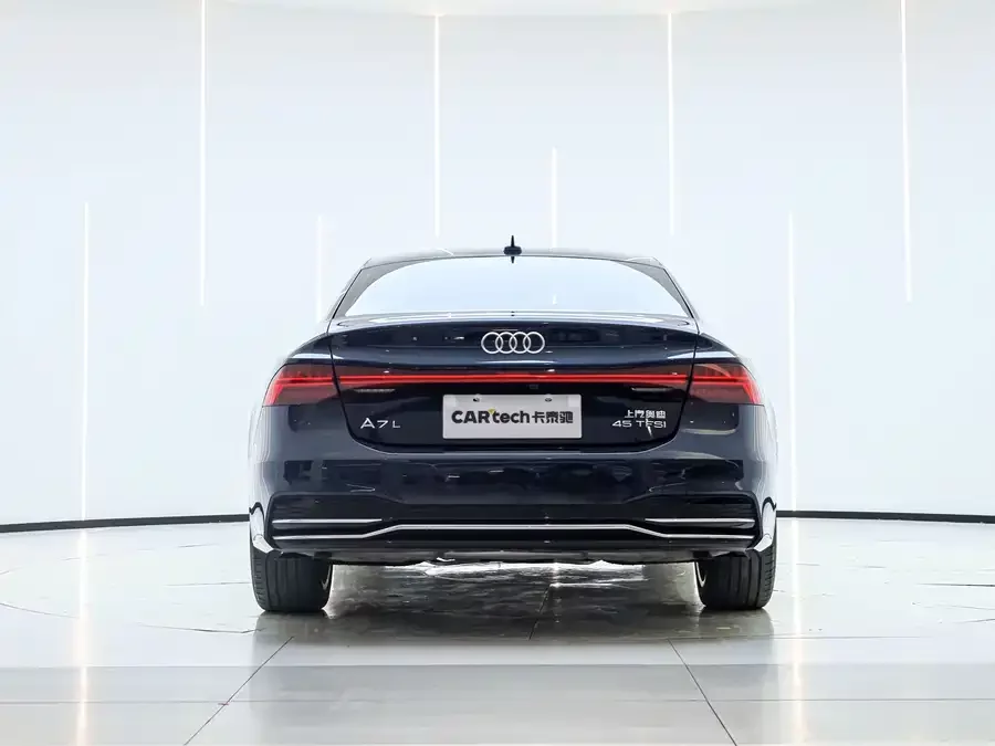 Audi A7L