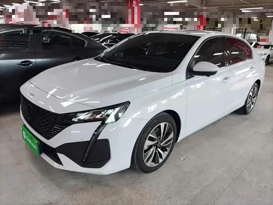 Peugeot 408