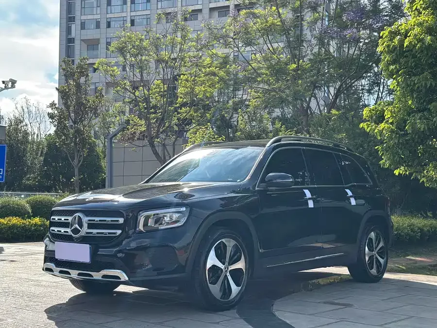 Mercedes Benz GLB