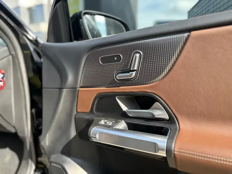 Mercedes Benz GLB