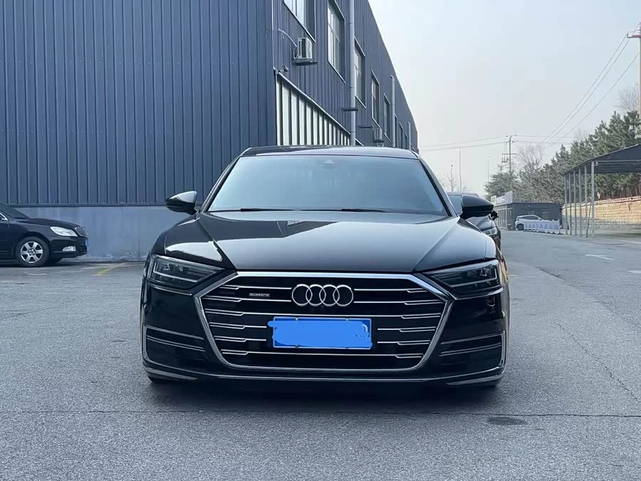 Audi A8