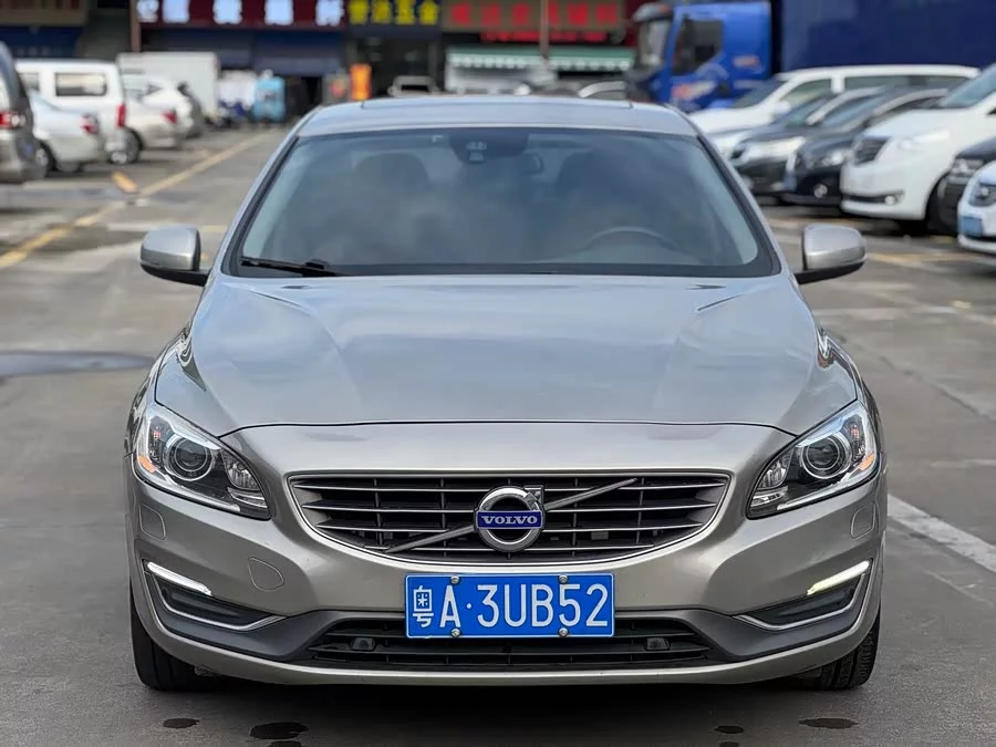Volvo S60
