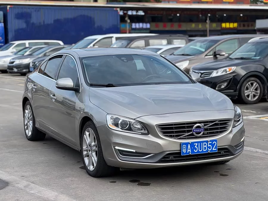 Volvo S60