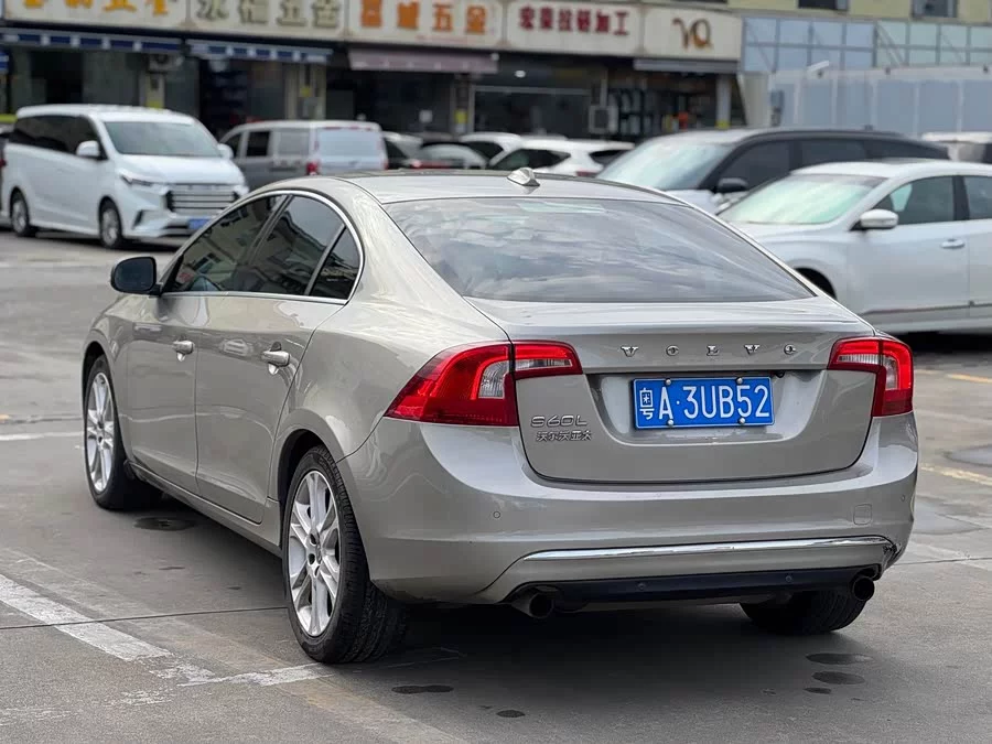 Volvo S60