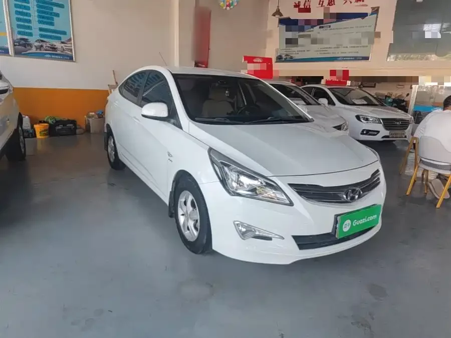 Hyundai Rena
