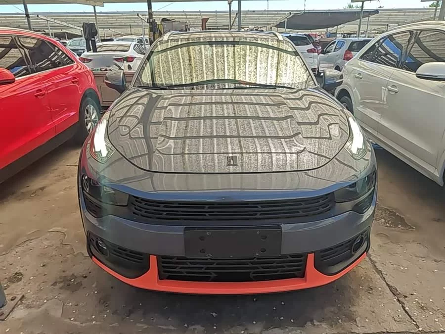 Lynk & Co 02