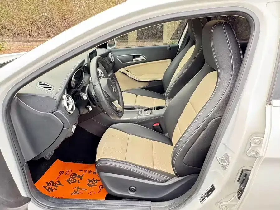 Mercedes Benz GLA