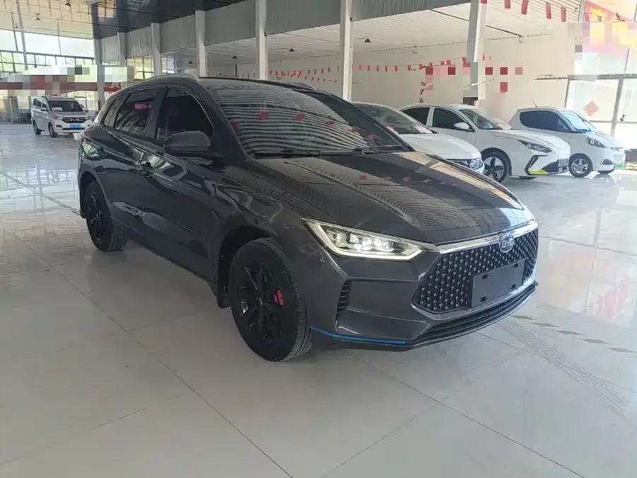 BYD e2