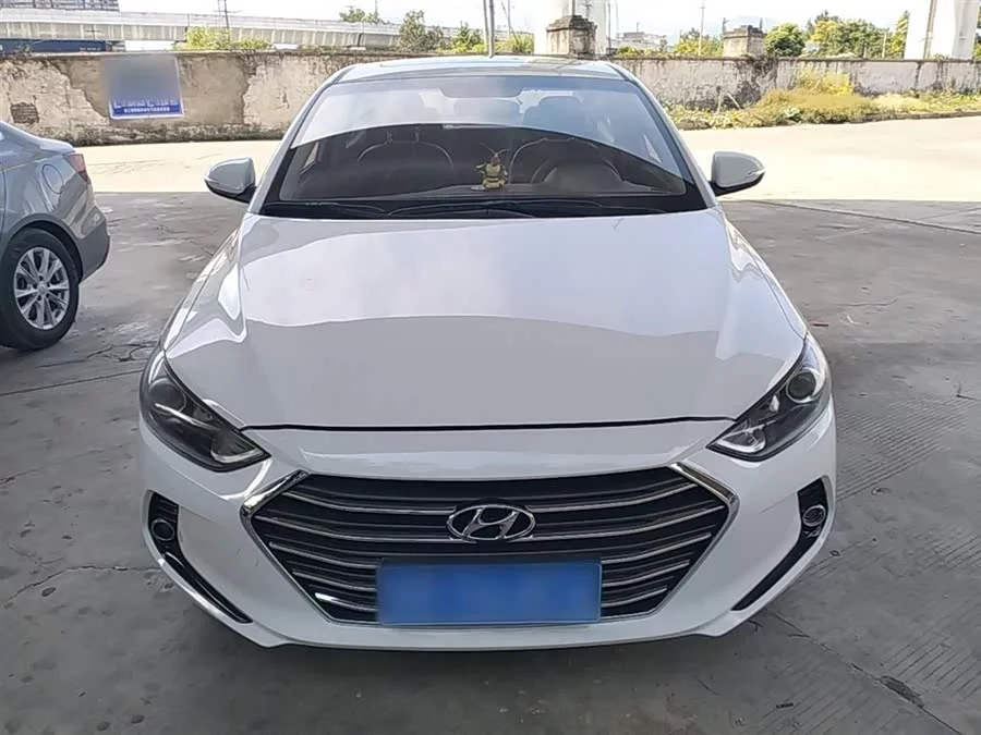 Hyundai elantra