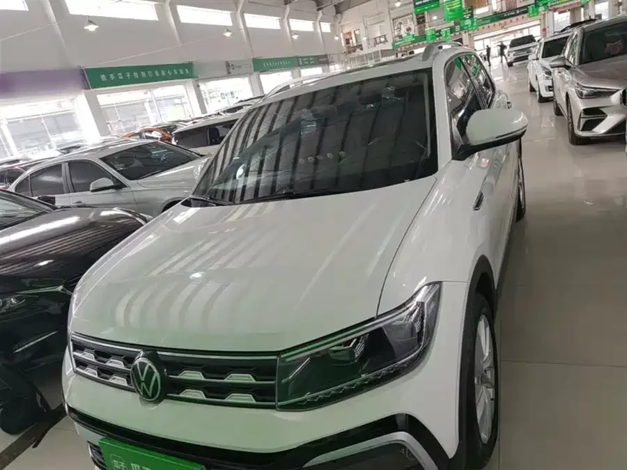 Volkswagen T-Cross (Tukai)