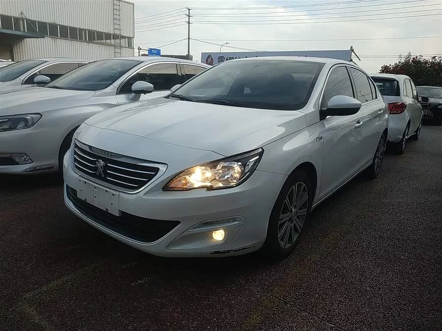 Peugeot 408