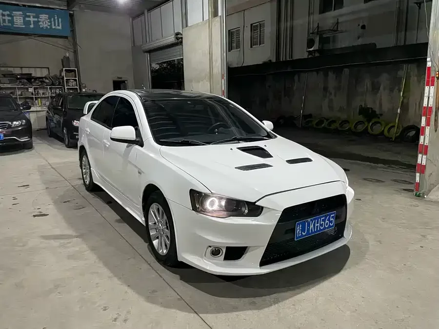 Mitsubishi Wing God