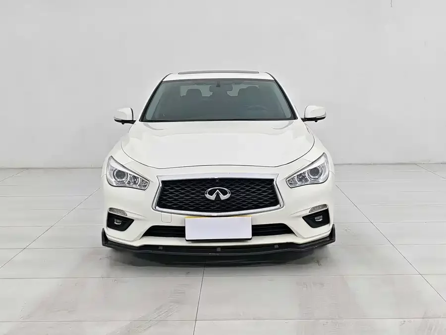Infiniti Q50L