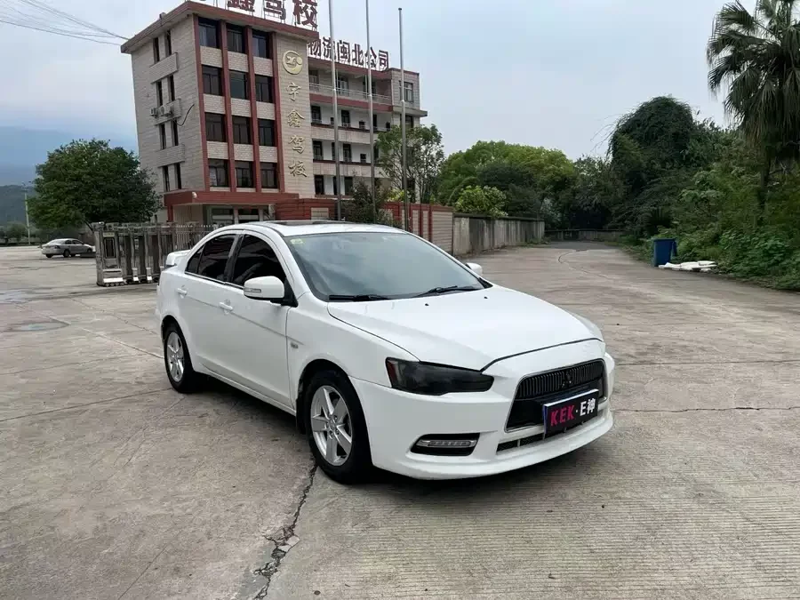 Mitsubishi Wing God