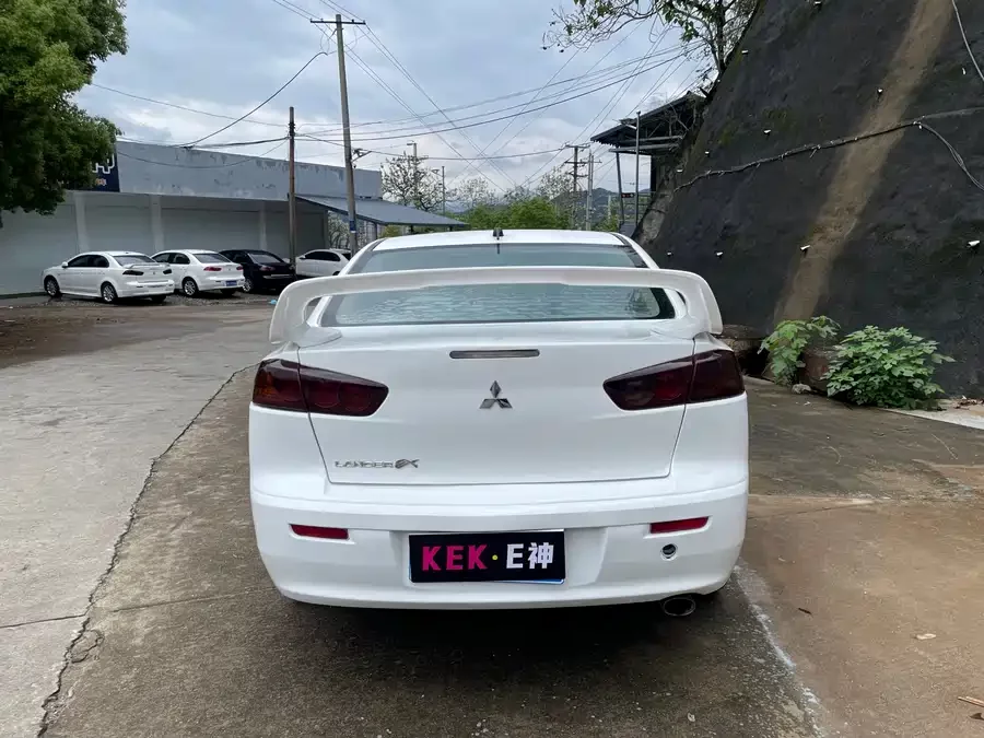 Mitsubishi Wing God